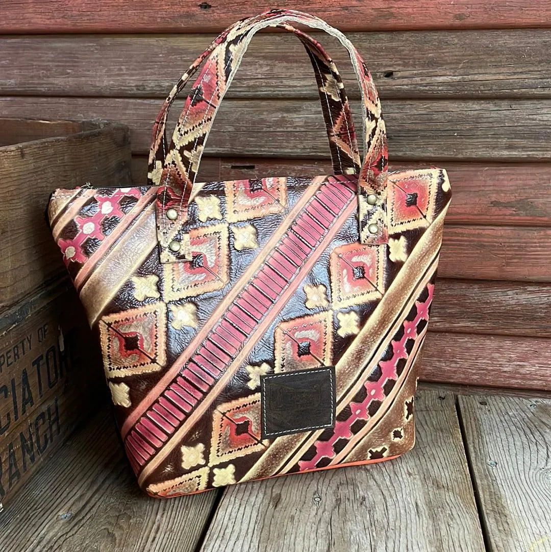 028 Feed Bag - Black & Gold Acid w/ Summit Fire