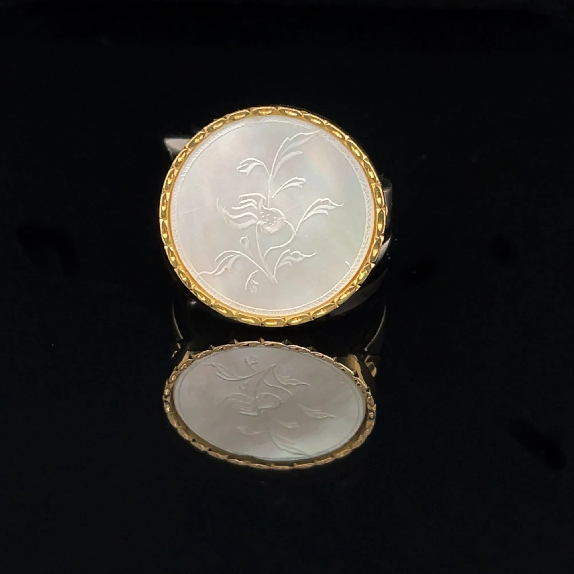 Antique Mother-of-Pearl Gaming Counter Gold & Silver Ring with Ceramic Bands