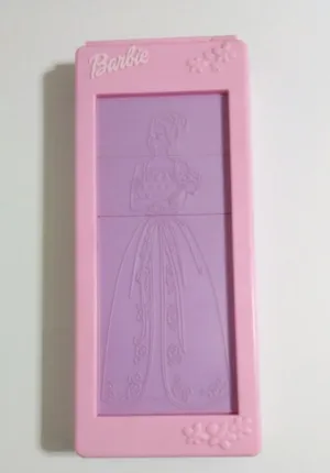Barbie  Fashion Plates Rub & Color