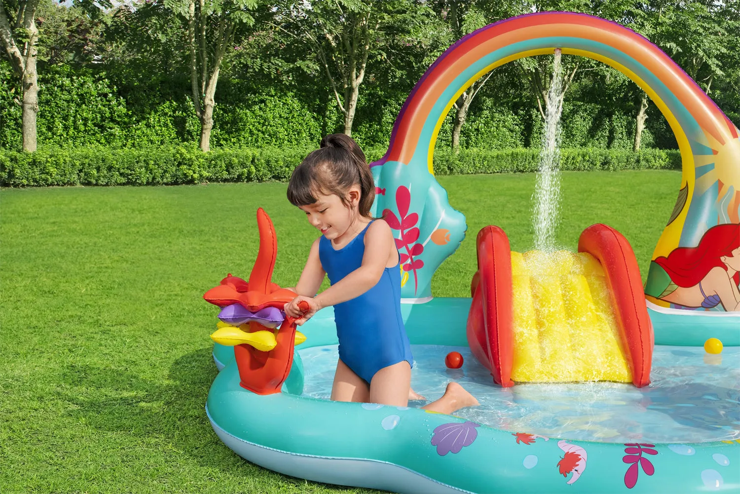 Bestway 7'3" X 6'4" X 46"/2.21M X 1.93M X 1.17M Play Center (Contents: 1 pool, 3 star rings, 6 play balls, repair patch.)