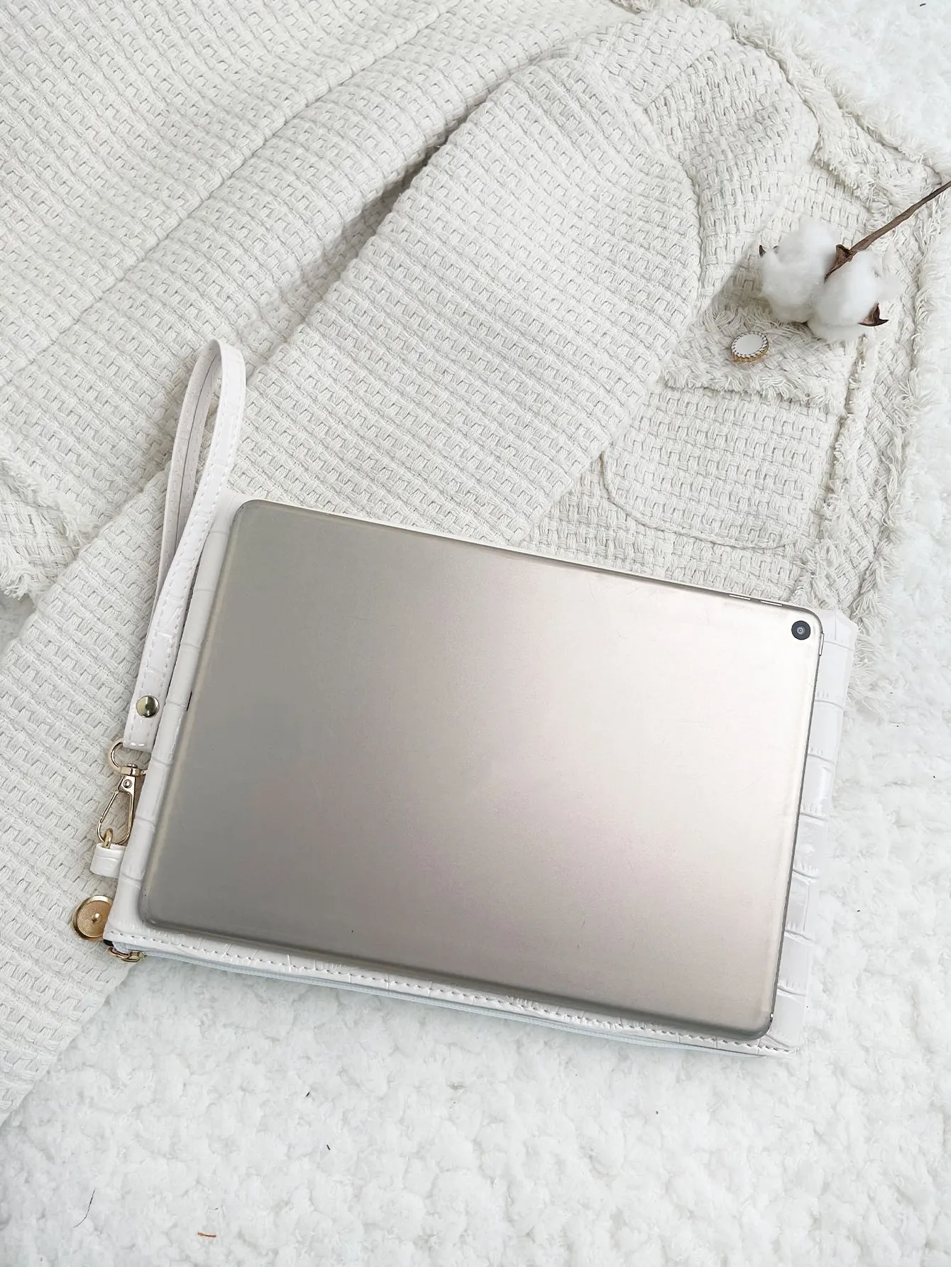 Crocodile Embossed Square Bag With Wristlet - White