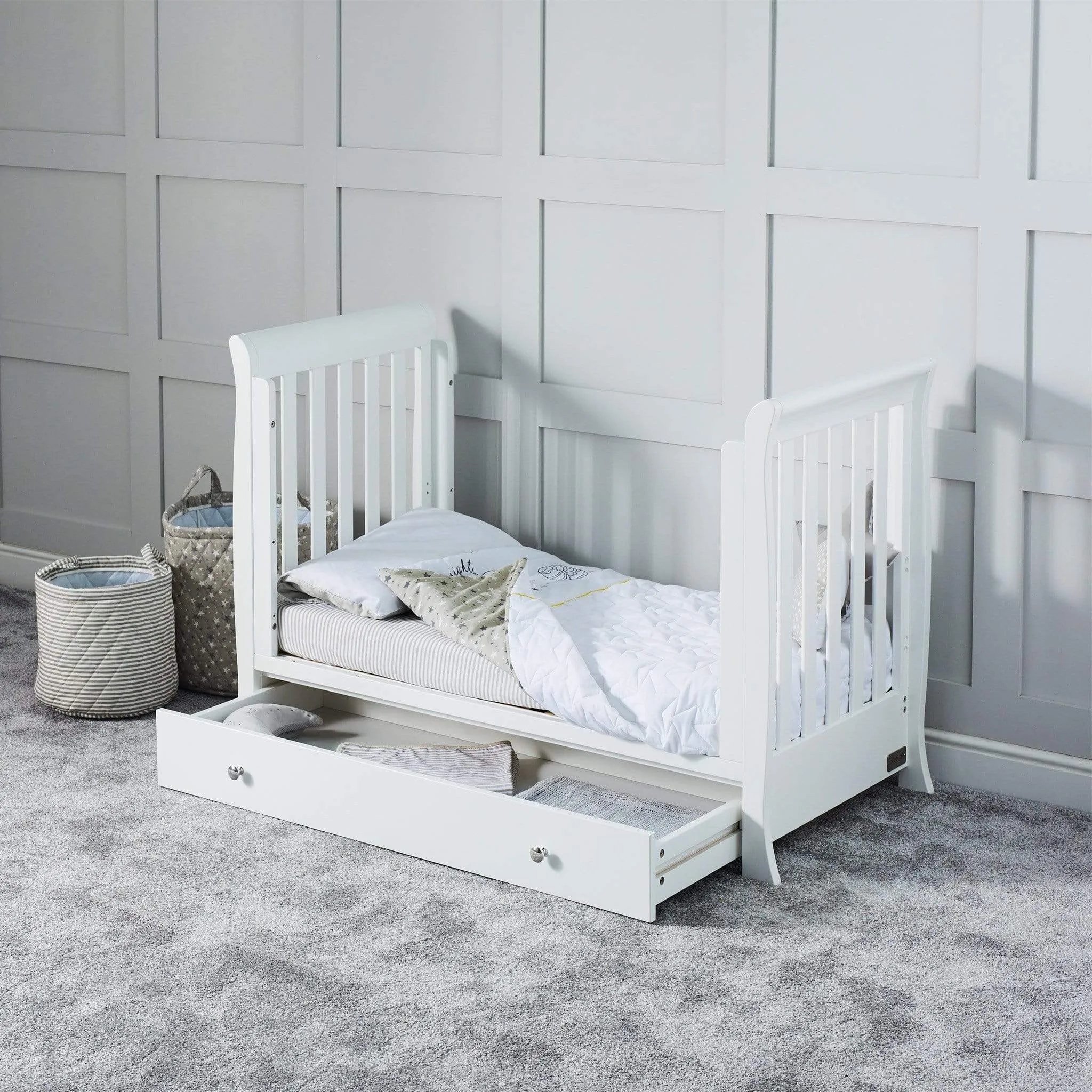 Ickle Bubba Snowdon 4 in 1 Mini 3 Piece Furniture Set - White