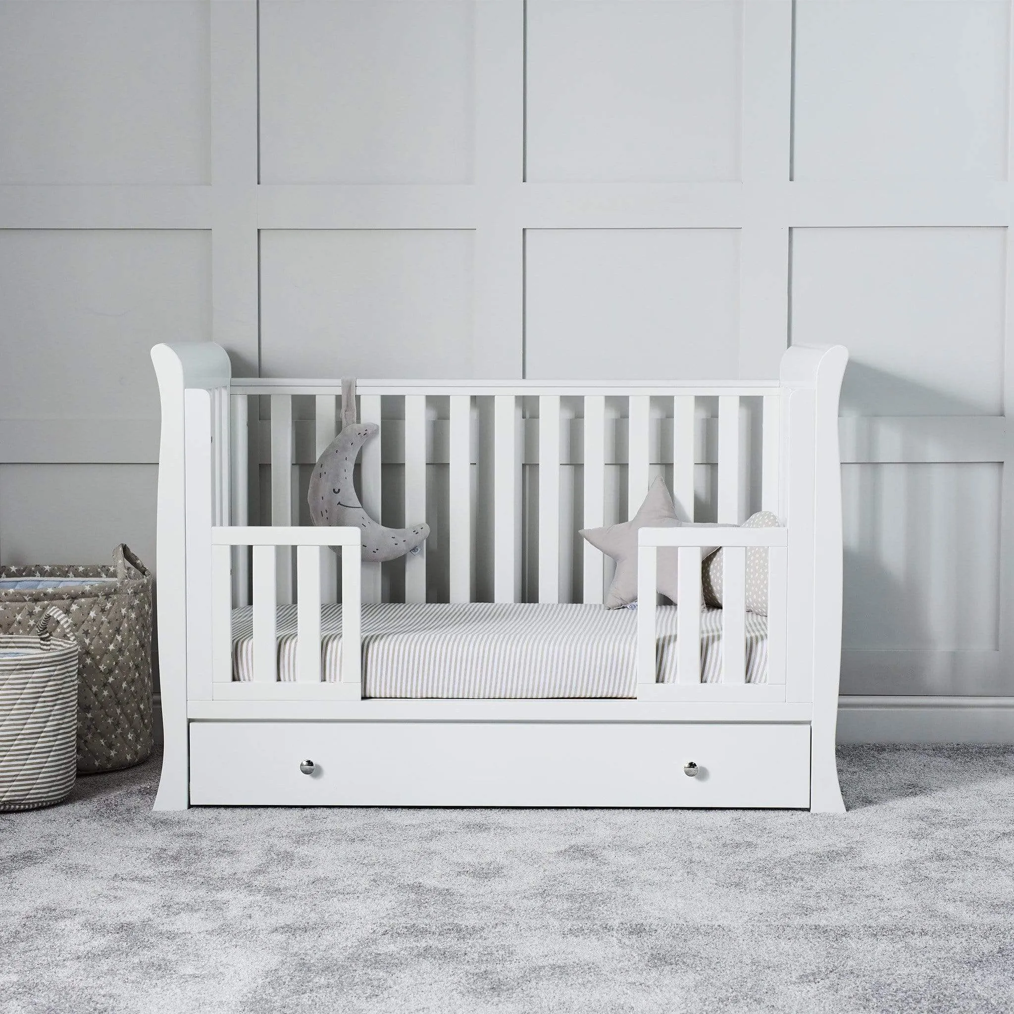 Ickle Bubba Snowdon 4 in 1 Mini 3 Piece Furniture Set - White