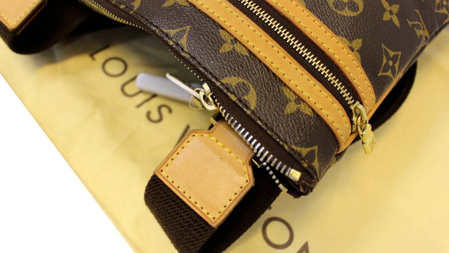 LOUIS VUITTON Monogram Pochette Bosphore Crossbody Bag