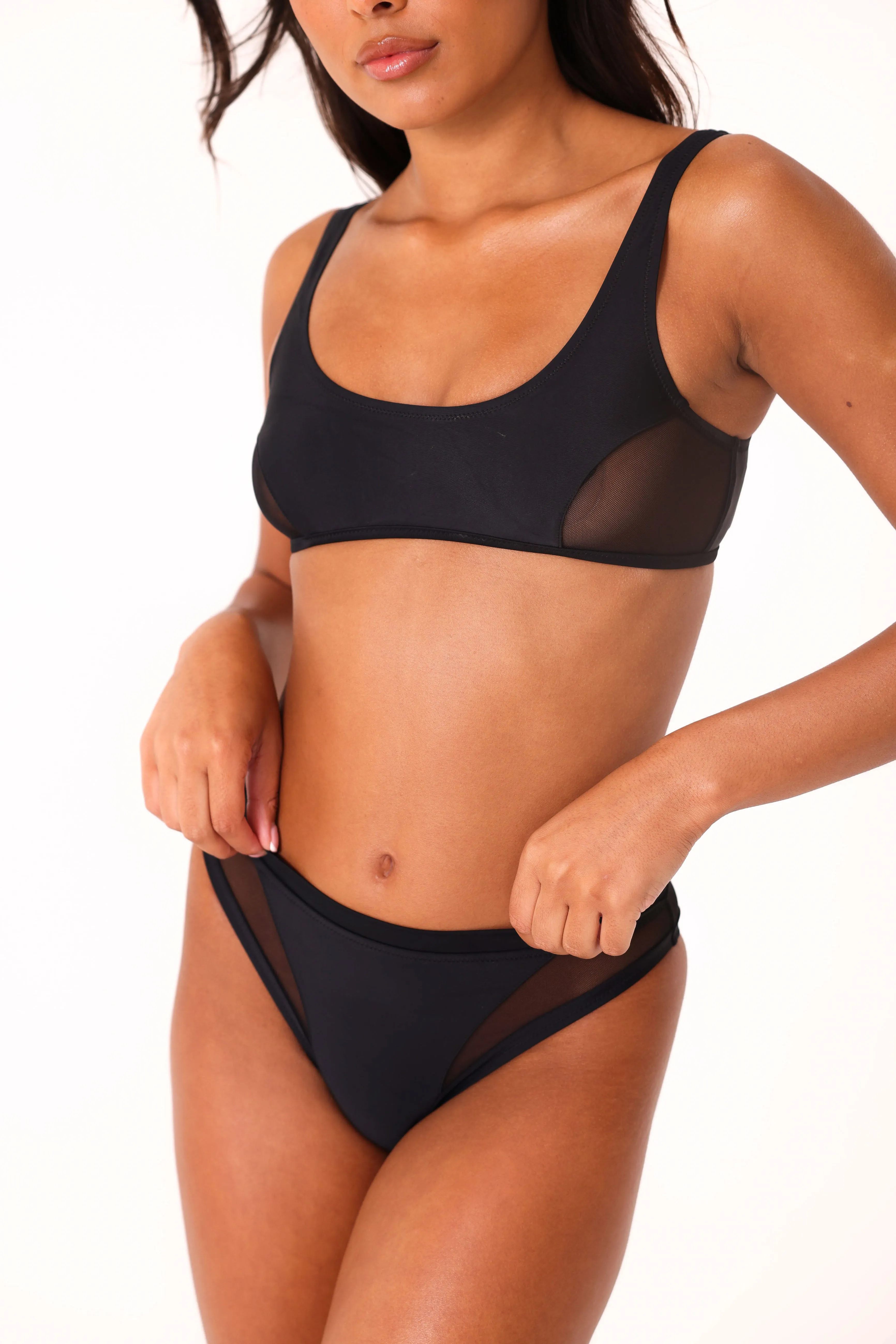 Mesh brief