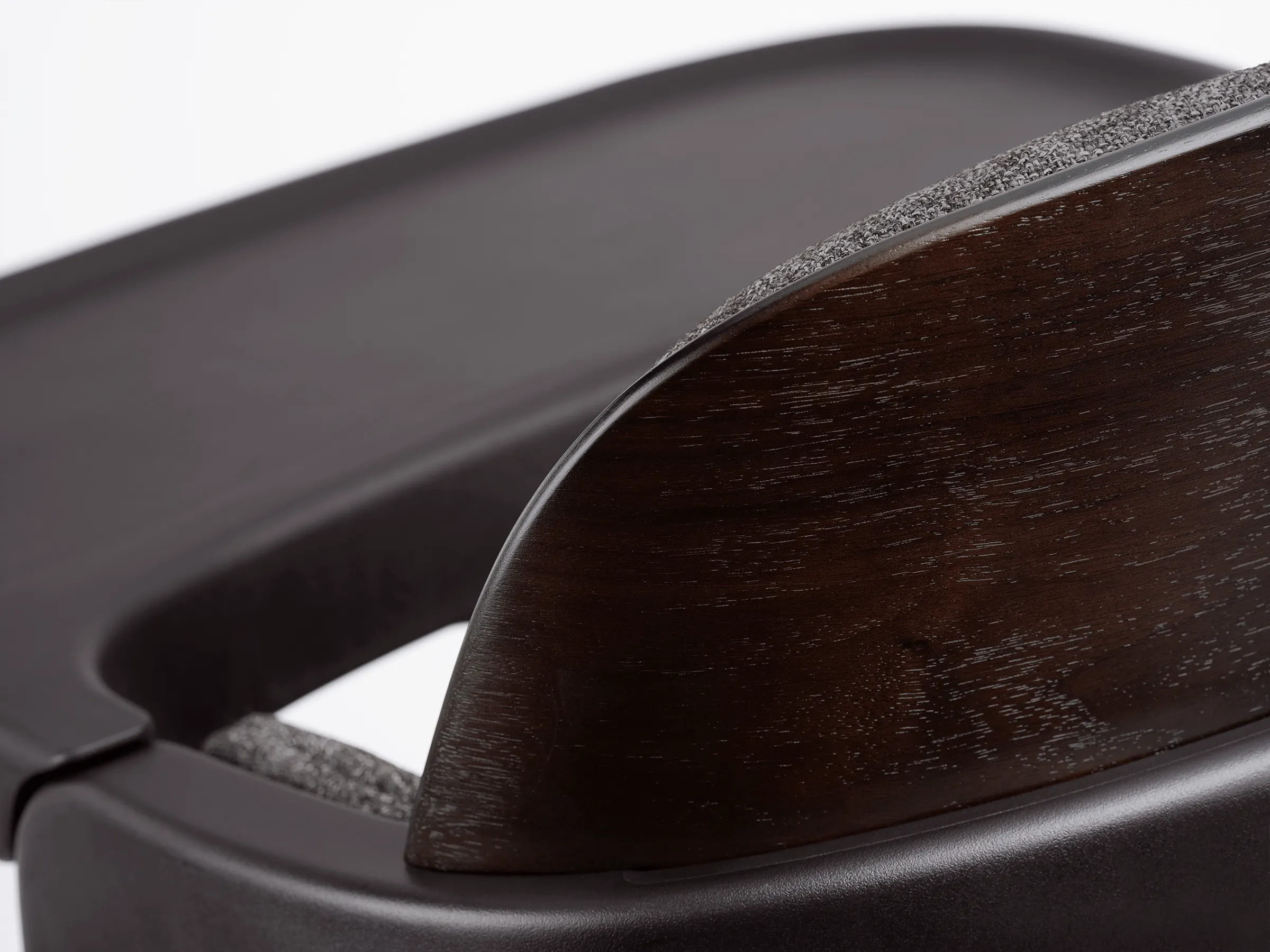 Nuna BRYN Highchair - Metro