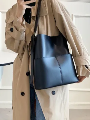 Pocket Front Design Buckle Detail Bucket Bag - Black