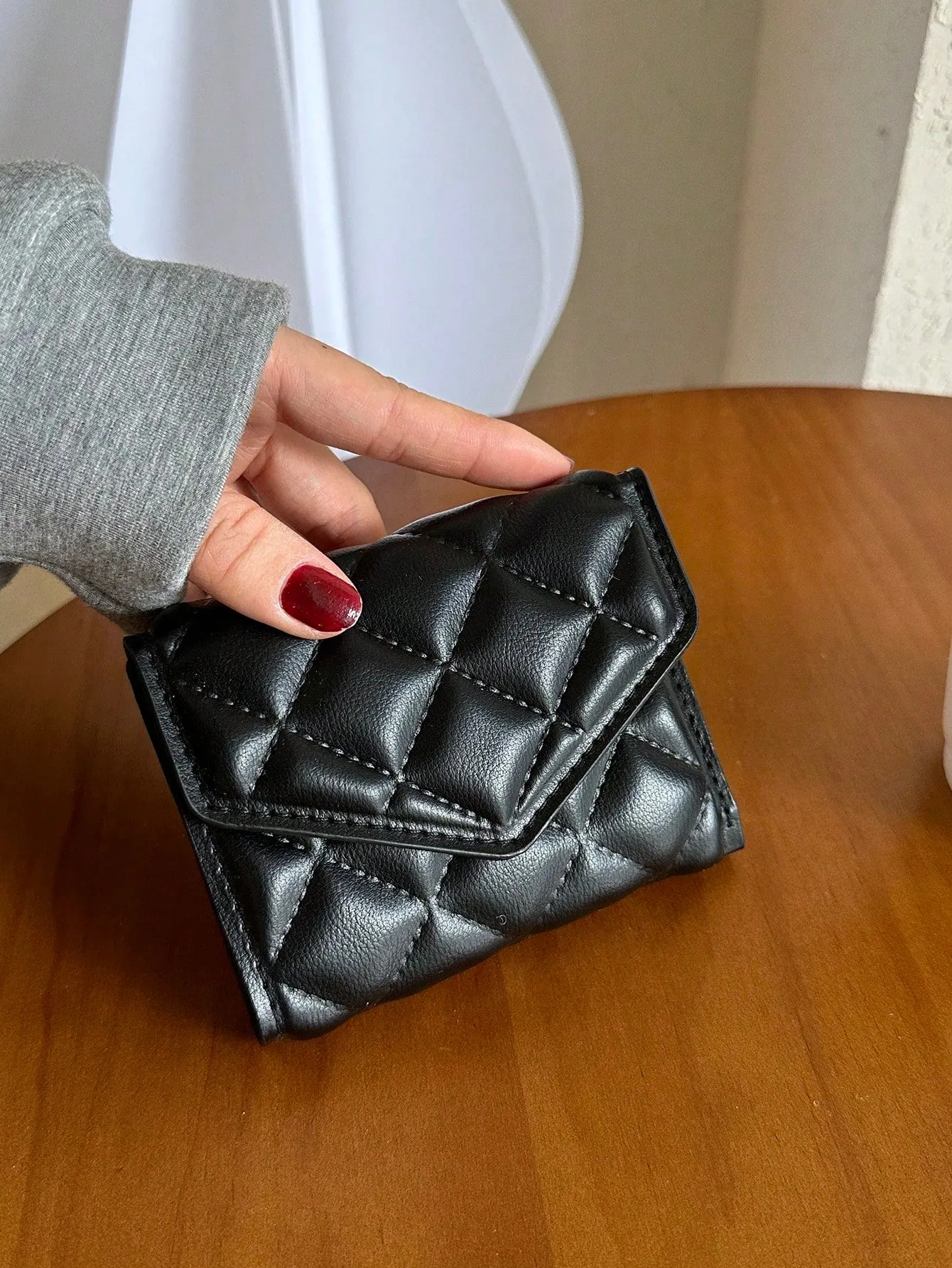 Quilted Diamond Short Wallet