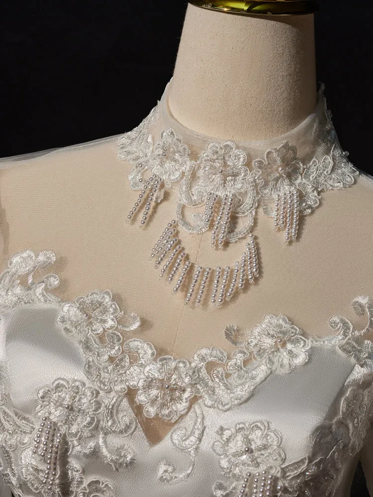 Satin Gorgeous Vintage Long Sleeves Appliques Wedding Dresses